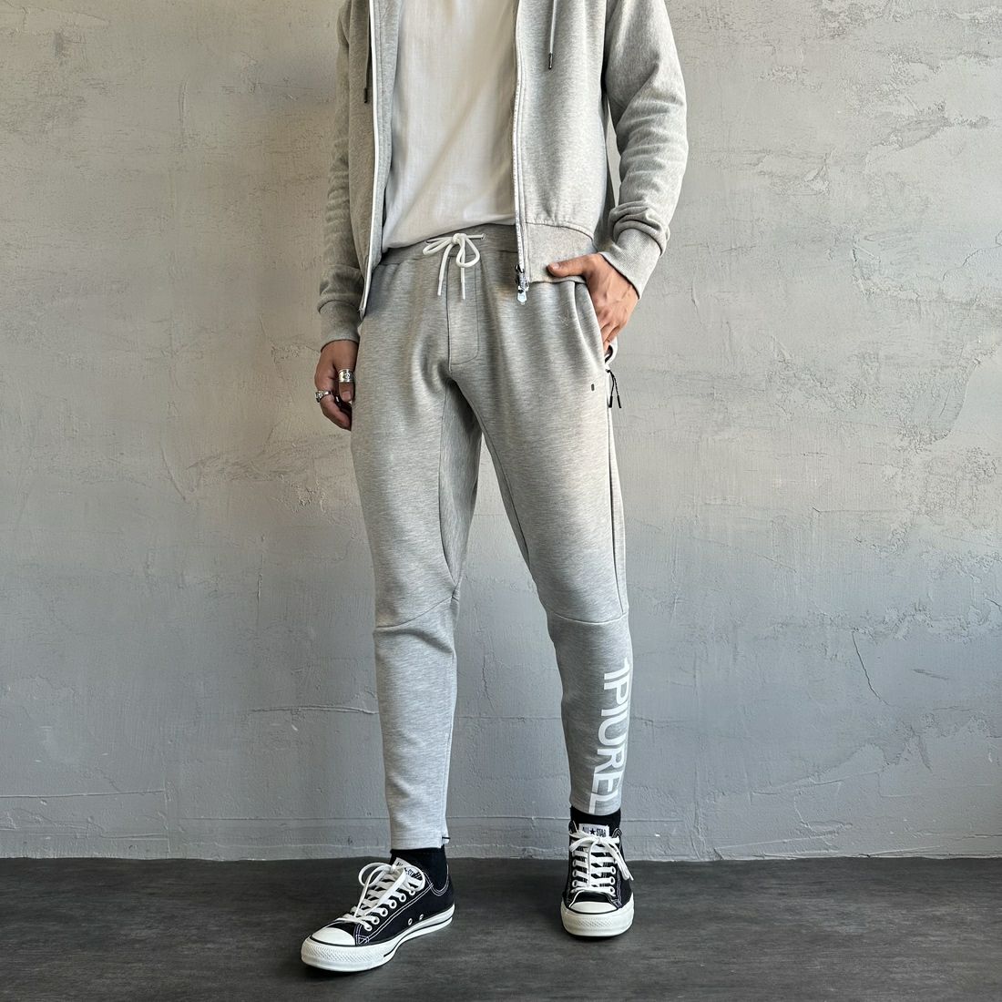 GRAY&&モデル身長：179cm 着用サイズ：M&&