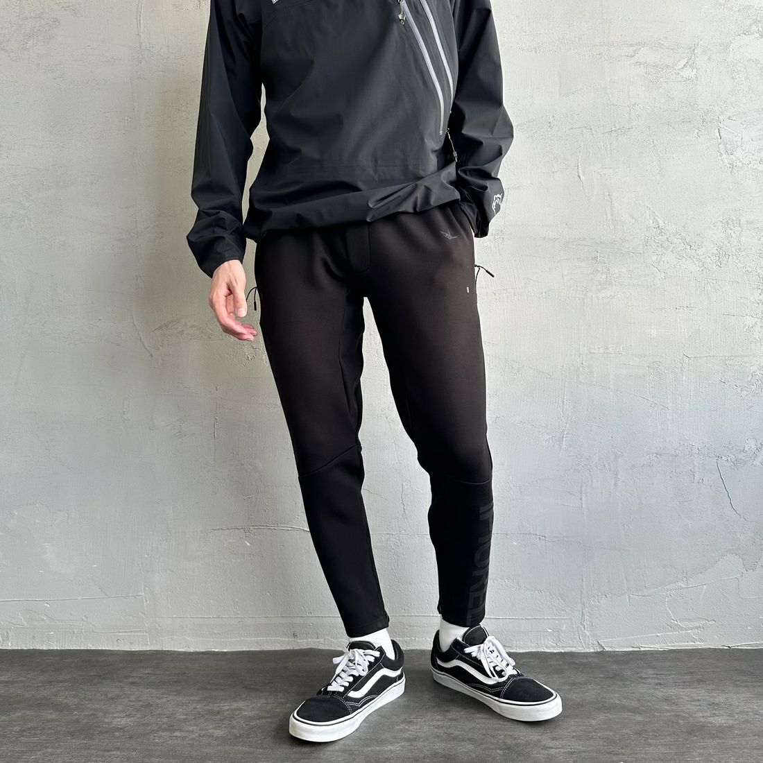 BLACK&&モデル身長：168cm 着用サイズ：S&&