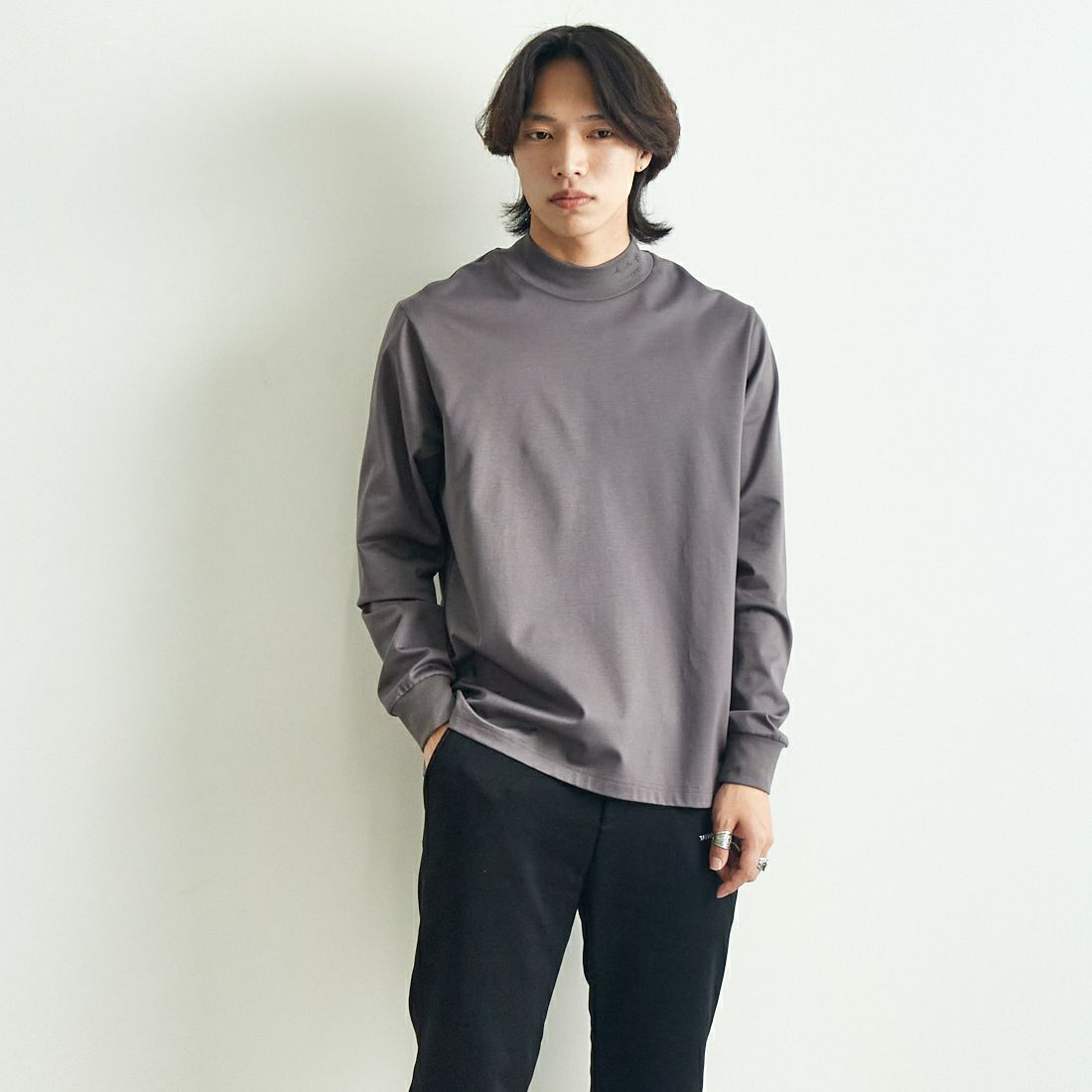 TATRAS [タトラス] MIBEILO モックネックTシャツ [MTAT24A8275-M] C.GRAY &&モデル身長：179cm 着用サイズ：2&&
