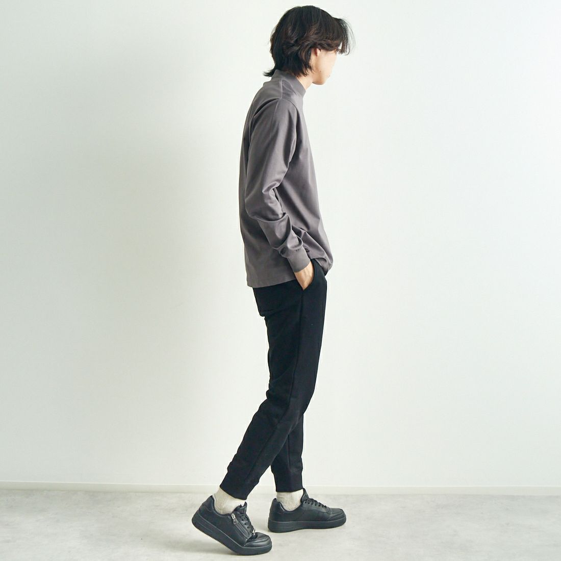 TATRAS [タトラス] MIBEILO モックネックTシャツ [MTAT24A8275-M] C.GRAY &&モデル身長：179cm 着用サイズ：2&&