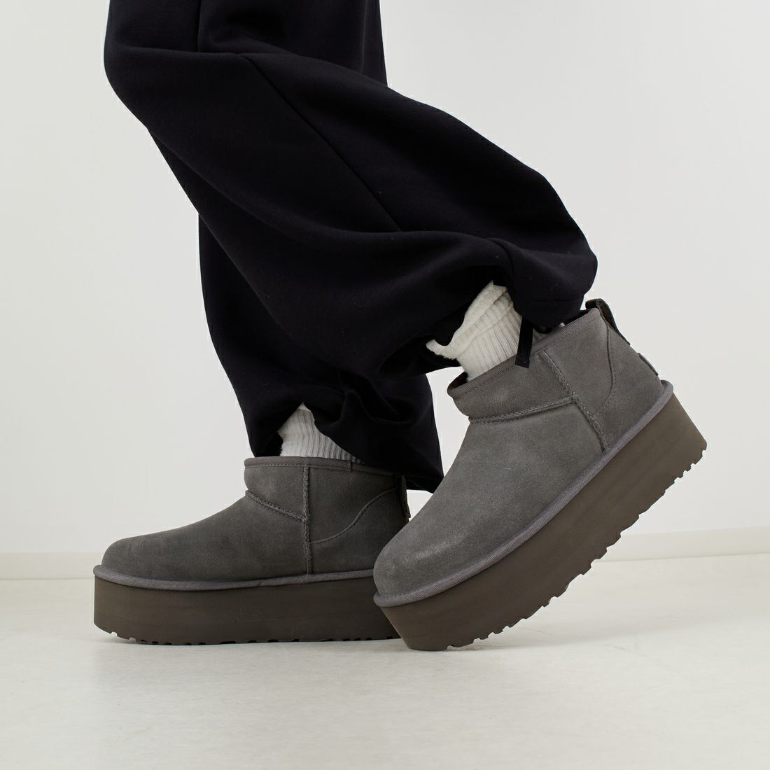 UGG アグ ユーアーシーン プラットフォーム UGG＞クラシック ウルトラミニプラットフォーム ブーツ