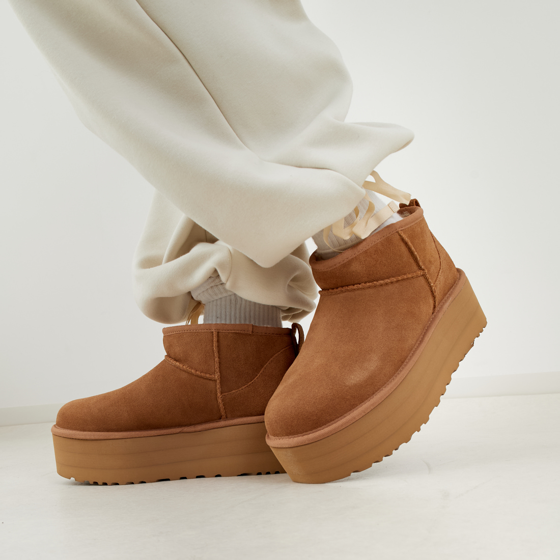 UGG [アグ] クラシック ウルトラ ミニプラットフォーム [1135092] CHESTNUT