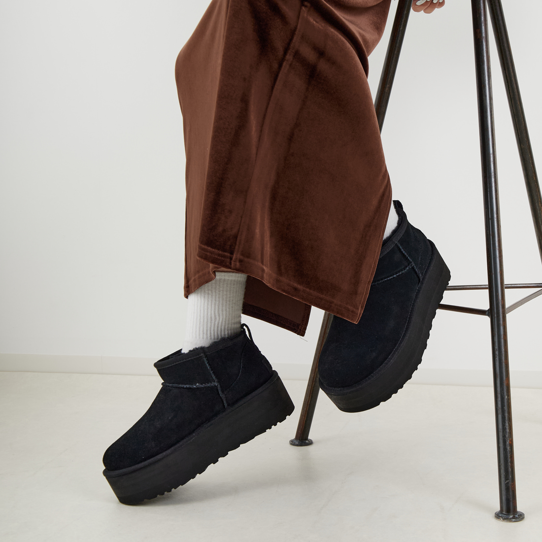 UGG [アグ] クラシック ウルトラ ミニプラットフォーム [1135092] BLACK