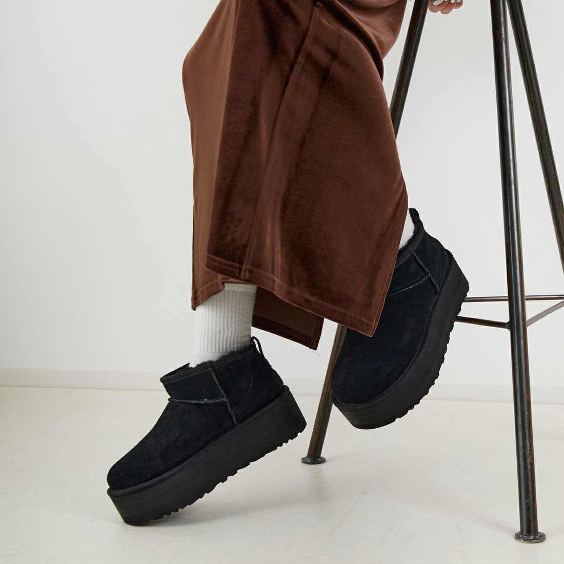 UGG [アグ] クラシック ウルトラ ミニプラットフォーム [1135092] BLACK