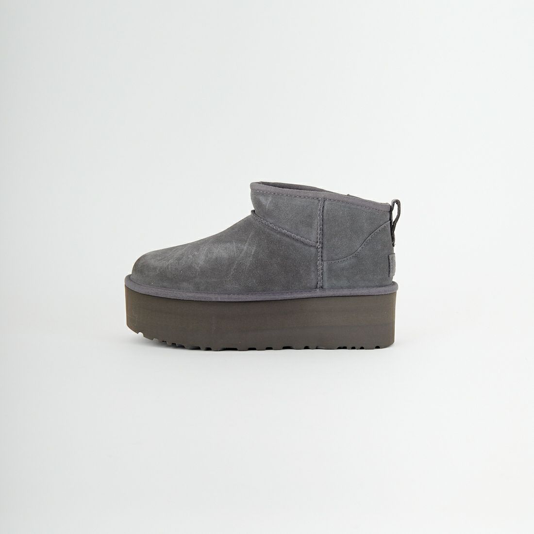 UGG 24cm クラシックウルトラミニプラットフォーム UGG＞クラシック ウルトラミニプラットフォーム ブーツ