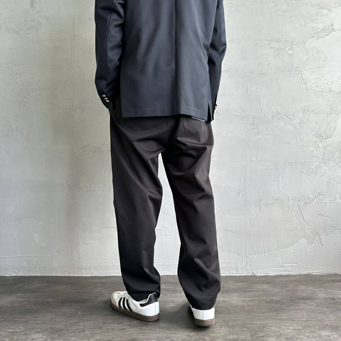 UNIVERSAL OVERALL [ユニバーサルオーバーオール] 別注 シェフパンツ [U2433601IN-JF] BLACK &&モデル身長：179cm 着用サイズ：L&&