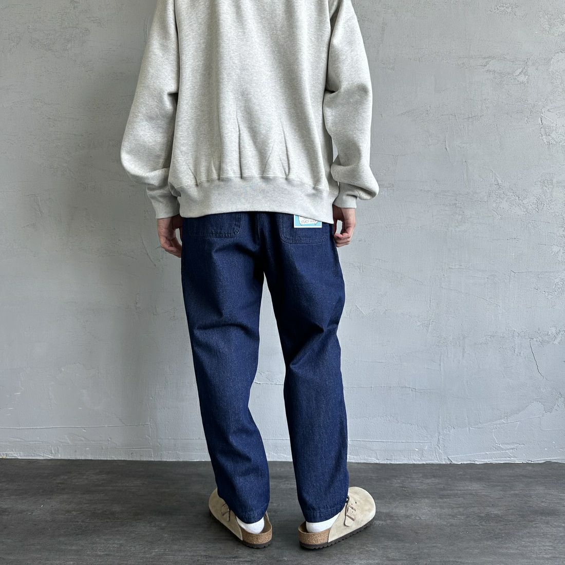 UNIVERSAL OVERALL [ユニバーサルオーバーオール] 別注 シェフパンツ [U2433601IN-JF] DNM BLU OW &&モデル身長：168cm 着用サイズ：M&&