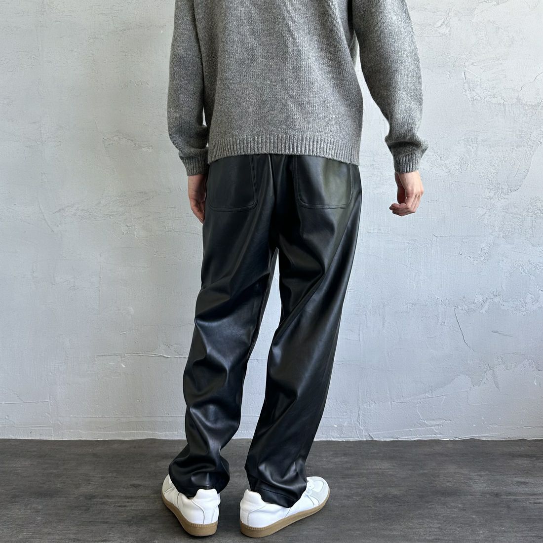 UNIVERSAL OVERALL [ユニバーサルオーバーオール] 別注 シェフパンツ [U2433601IN-JF] BLK ECO LE &&モデル身長：168cm 着用サイズ：L&&