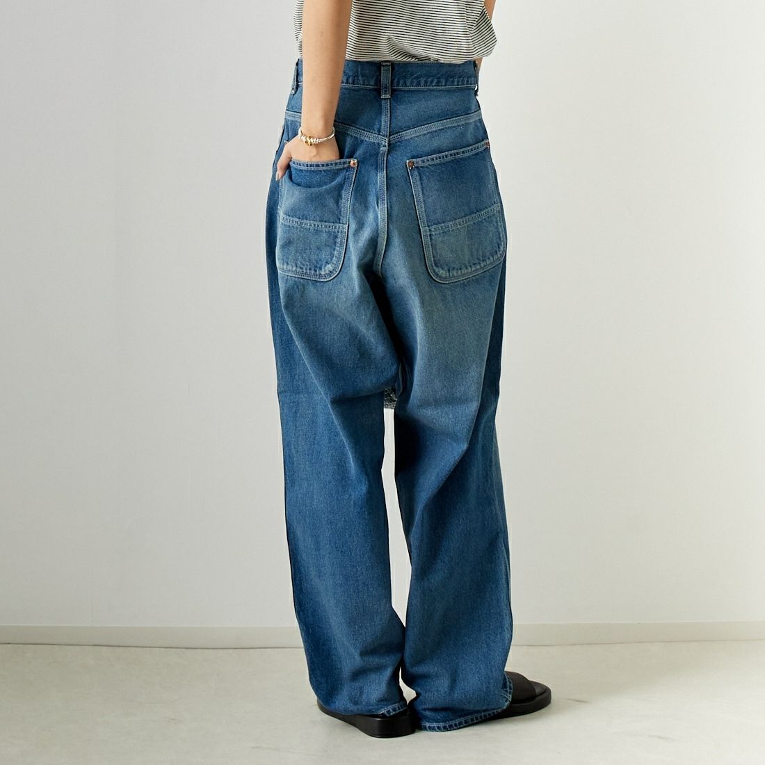 THE SHINZONE [ザ シンゾーン] ツールデニムパンツ [24MMSPA01] 83 BLUE &&モデル身長：167cm 着用サイズ：36&&