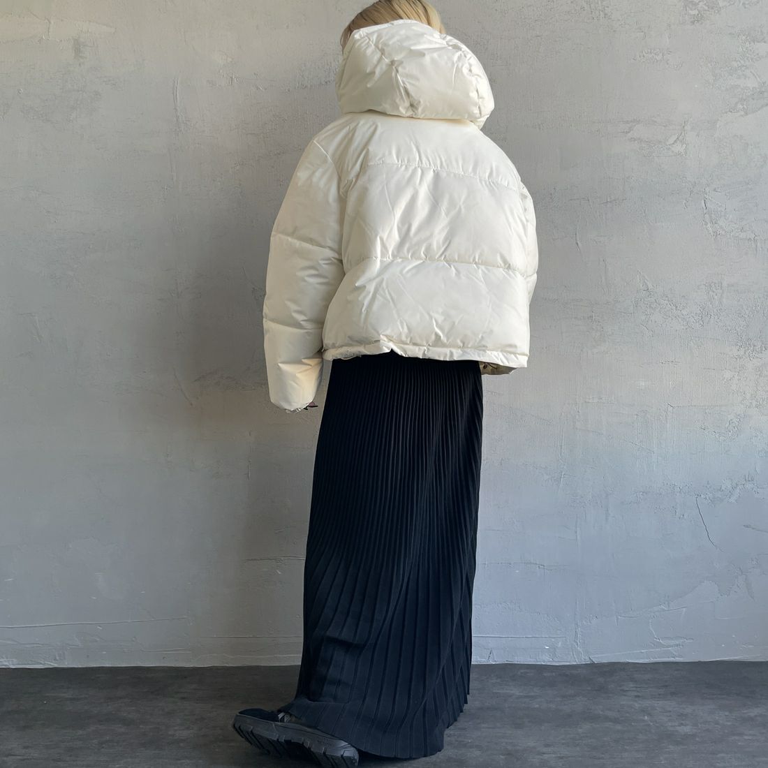 RVCA [ルーカ] ショートパファーダウンジャケット [BE044-761] CLO &&モデル身長：150cm 着用サイズ：M&&