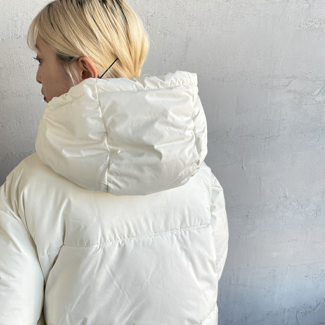RVCA [ルーカ] ショートパファーダウンジャケット [BE044-761] CLO &&モデル身長：150cm 着用サイズ：M&&