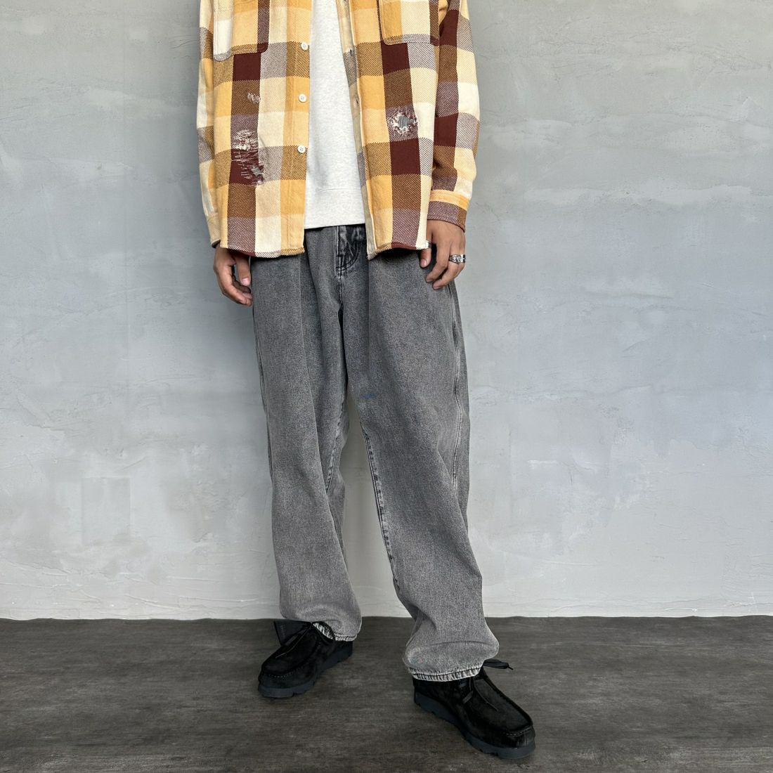 ACID BLK&&モデル身長：179cm 着用サイズ：L&&