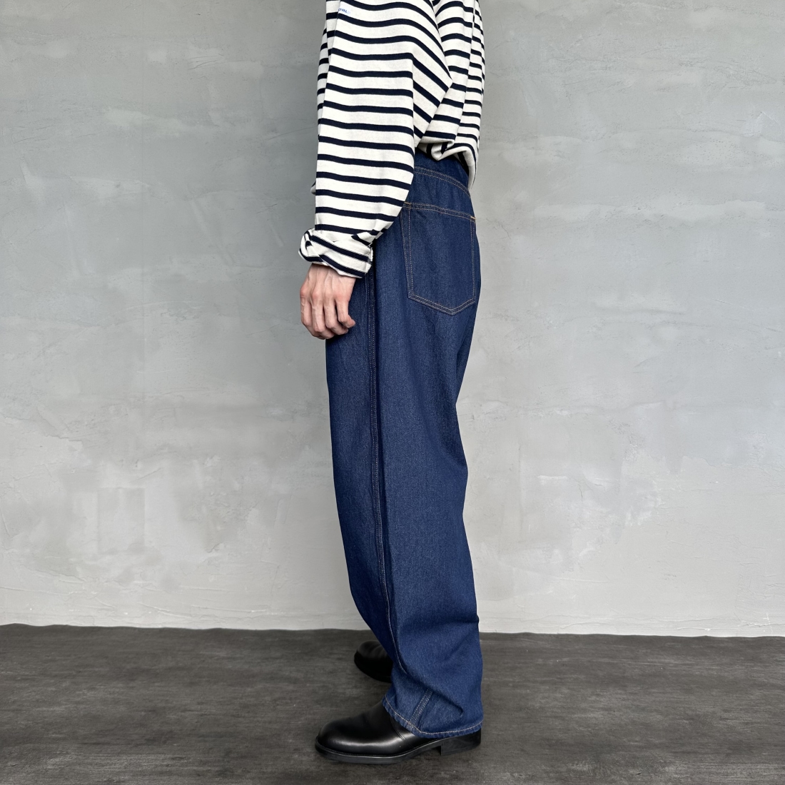 Noir Fabrik [ヌワールファブリック] バギーイージーデニムパンツ [NF-243-063] ONE WASH&&モデル身長：168cm 着用サイズ：M&&