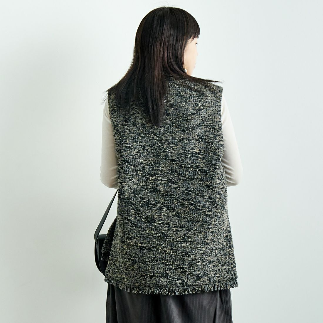 Noir Fabrik [ヌワールファブリック] リングヤーンベスト [LFF703] 710 BEIGE &&モデル身長：167cm 着用サイズ：F&&