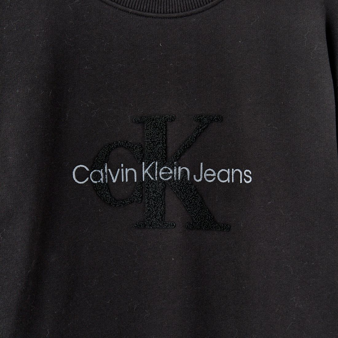 Calvin Klein [カルバンクライン] シェニールモノグラムロゴ クルーネックスウェット [J326144] BEH