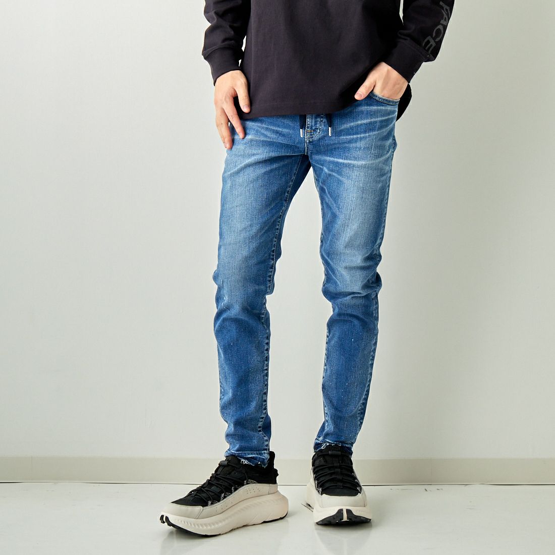 413F&&モデル身長：173cm 着用サイズ：28&&