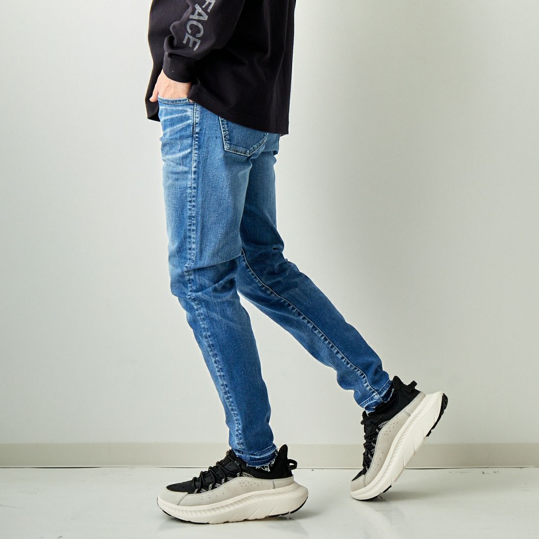 BIG JOHN [ビッグジョン] テーパードジョガー [MMM336H] 413F &&モデル身長：173cm 着用サイズ：28&&