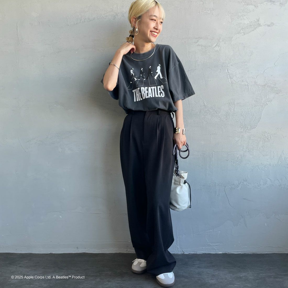 GOOD ROCK SPEED [グッドロックスピード] 別注 THE BEATLES ロックプリントTシャツ [INTN-025-JF] CHARCOAL &&モデル身長：150cm 着用サイズ：M&&