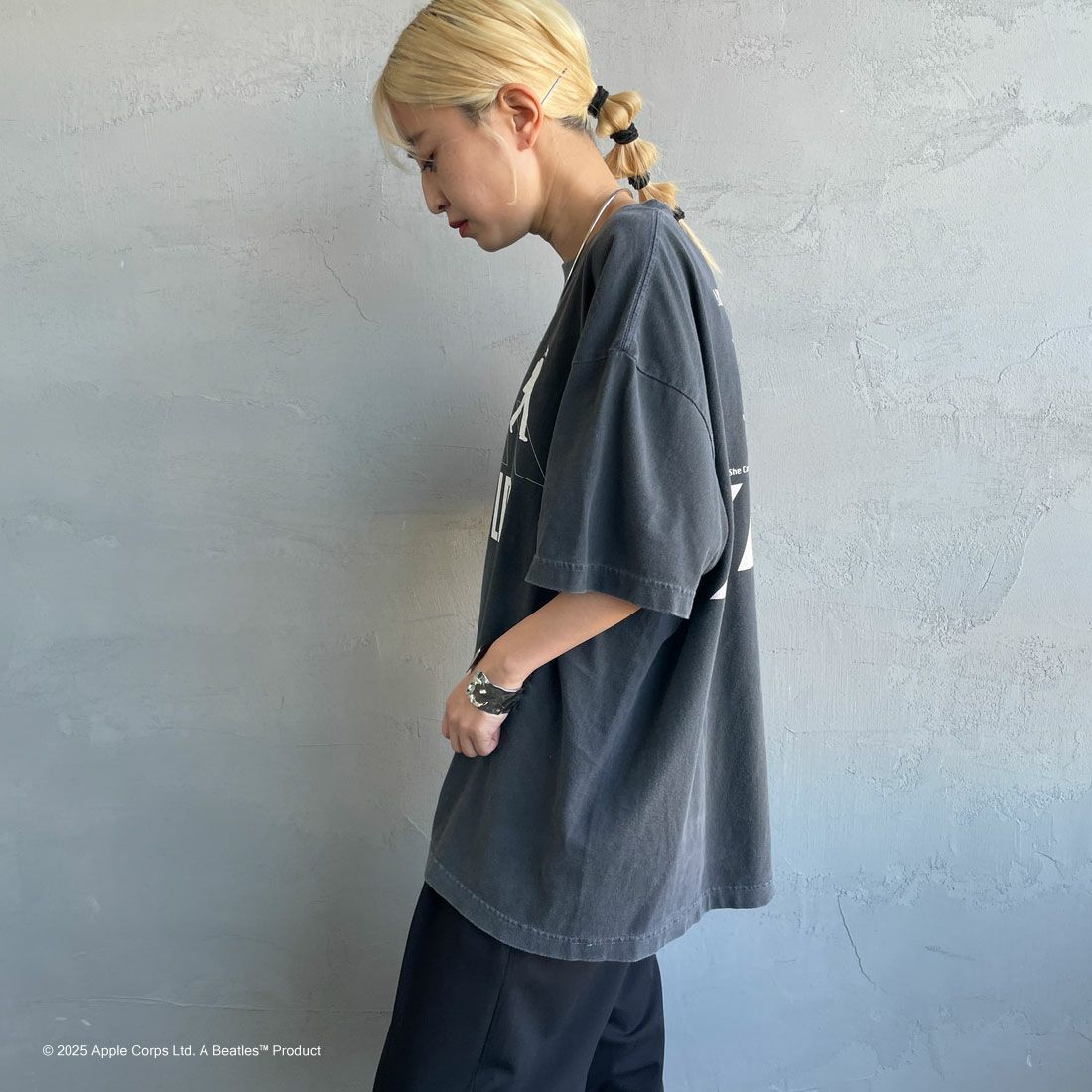 GOOD ROCK SPEED [グッドロックスピード] 別注 THE BEATLES ロックプリントTシャツ [INTN-025-JF] CHARCOAL &&モデル身長：150cm 着用サイズ：M&&