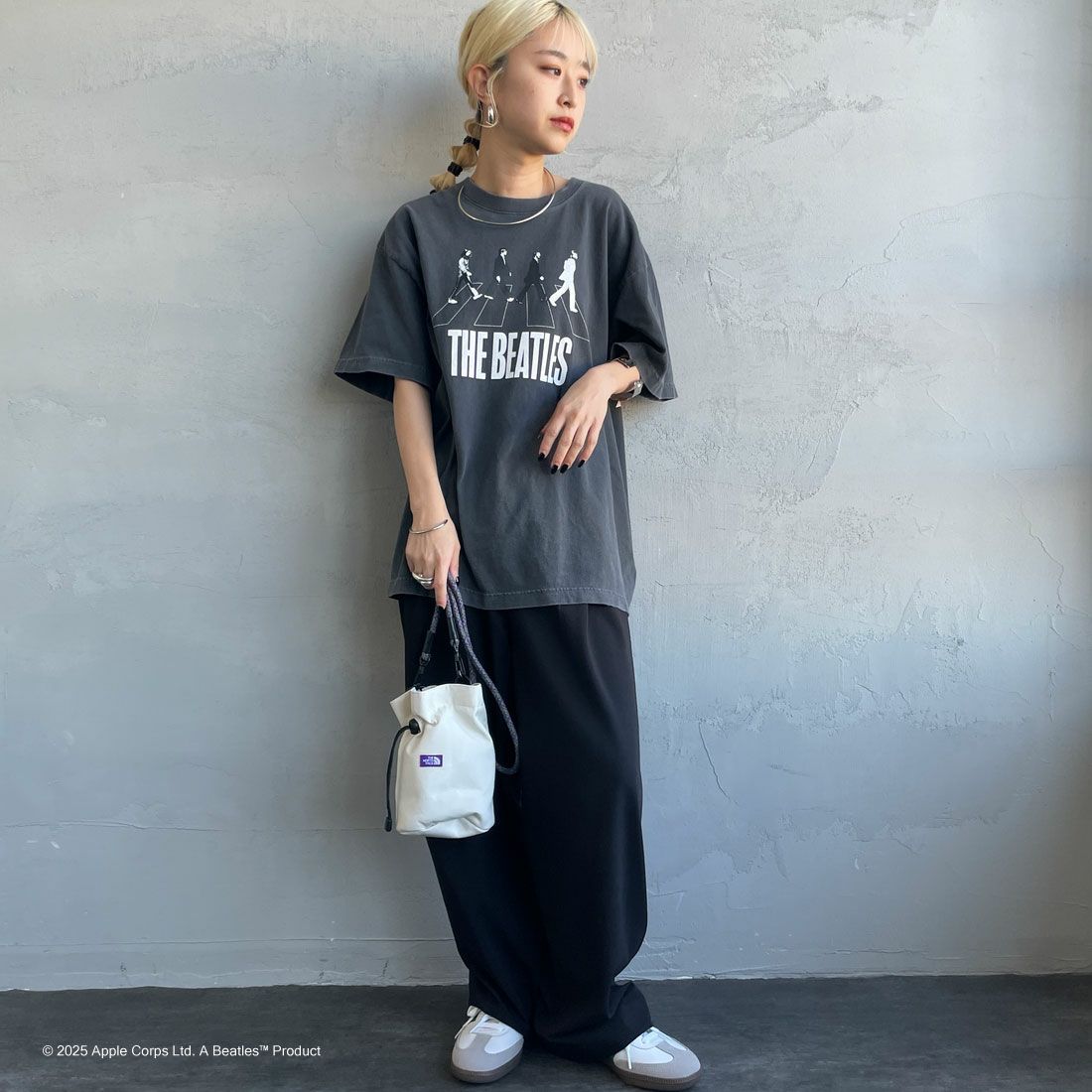 GOOD ROCK SPEED [グッドロックスピード] 別注 THE BEATLES ロックプリントTシャツ [INTN-025-JF] CHARCOAL &&モデル身長：150cm 着用サイズ：M&&