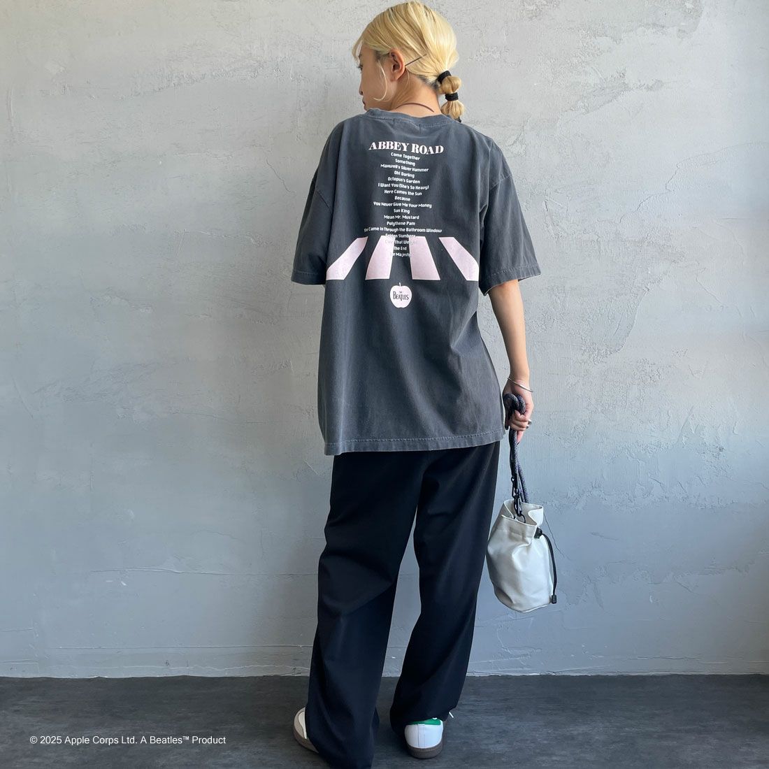 GOOD ROCK SPEED [グッドロックスピード] 別注 THE BEATLES ロックプリントTシャツ [INTN-025-JF] CHARCOAL &&モデル身長：150cm 着用サイズ：M&&
