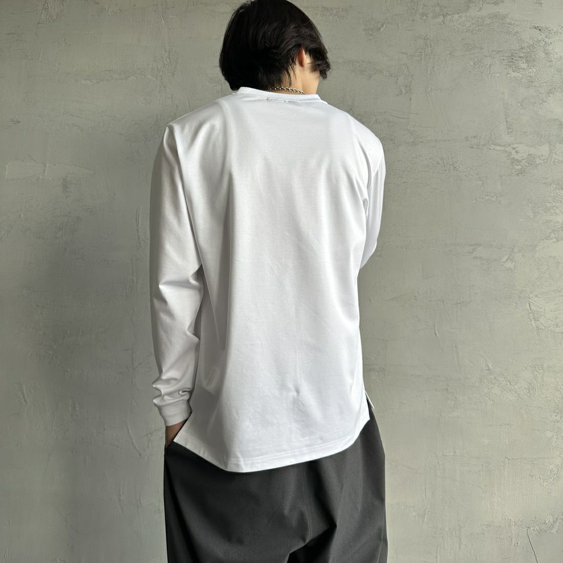TATRAS [タトラス] SICADO ロングスリーブTシャツ [MTAT25S8196-M] BLACK &&モデル身長：179cm 着用サイズ：3&&