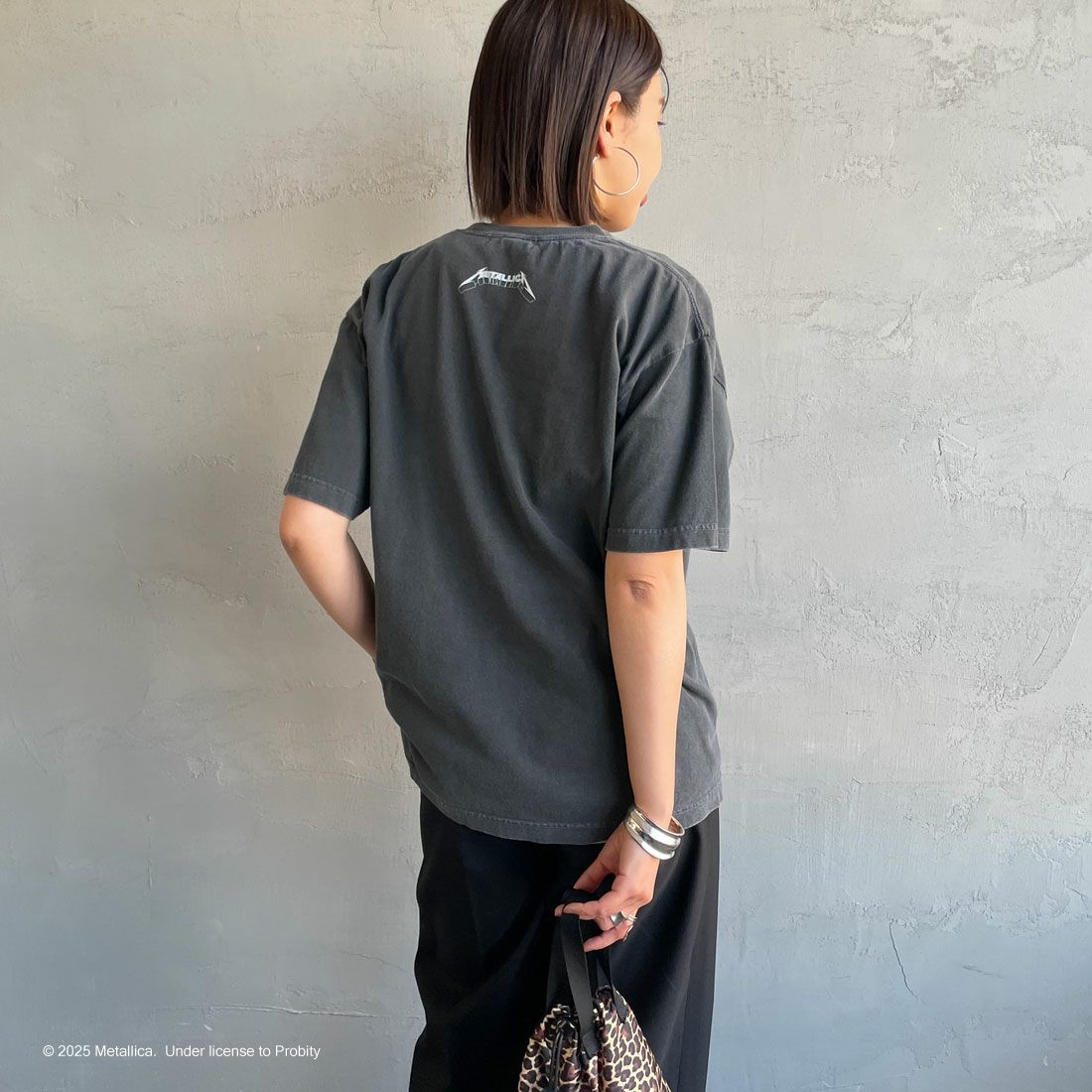 GOOD ROCK SPEED [グッドロックスピード] 別注 METALLICA ロックプリントTシャツ [INTN-028-JF] CHARCOAL &&モデル身長：159cm 着用サイズ：M&&