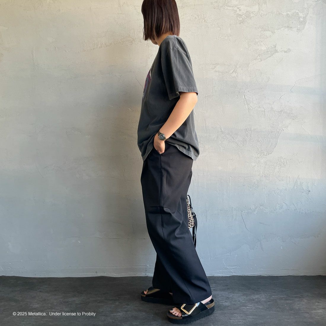 GOOD ROCK SPEED [グッドロックスピード] 別注 METALLICA ロックプリントTシャツ [INTN-028-JF] CHARCOAL &&モデル身長：159cm 着用サイズ：M&&