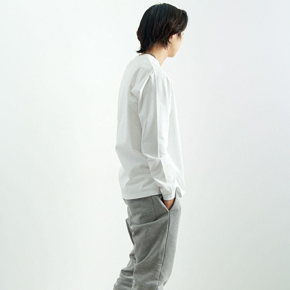 TATRAS [タトラス] OSMO ロングスリーブTシャツ [MTAT25S8273-M] WHITE &&モデル身長：179cm 着用サイズ：2&&