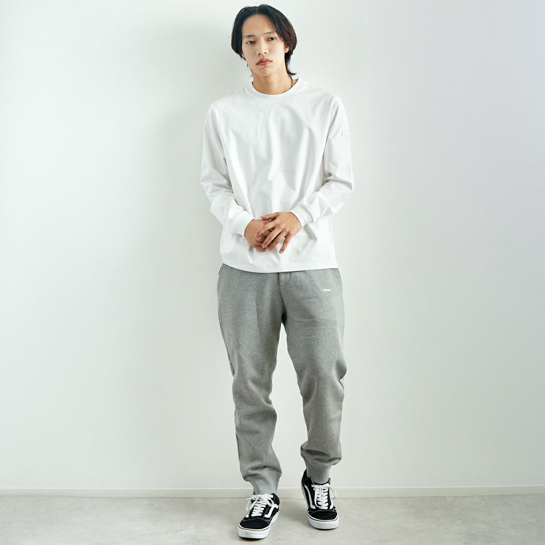 TATRAS [タトラス] OSMO ロングスリーブTシャツ [MTAT25S8273-M] WHITE &&モデル身長：179cm 着用サイズ：2&&