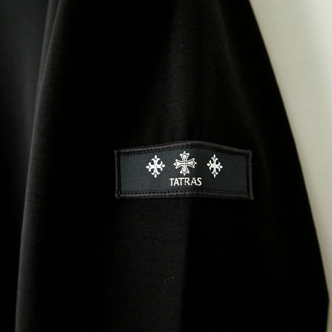 TATRAS [タトラス] OSMO ロングスリーブTシャツ [MTAT25S8273-M] BLACK