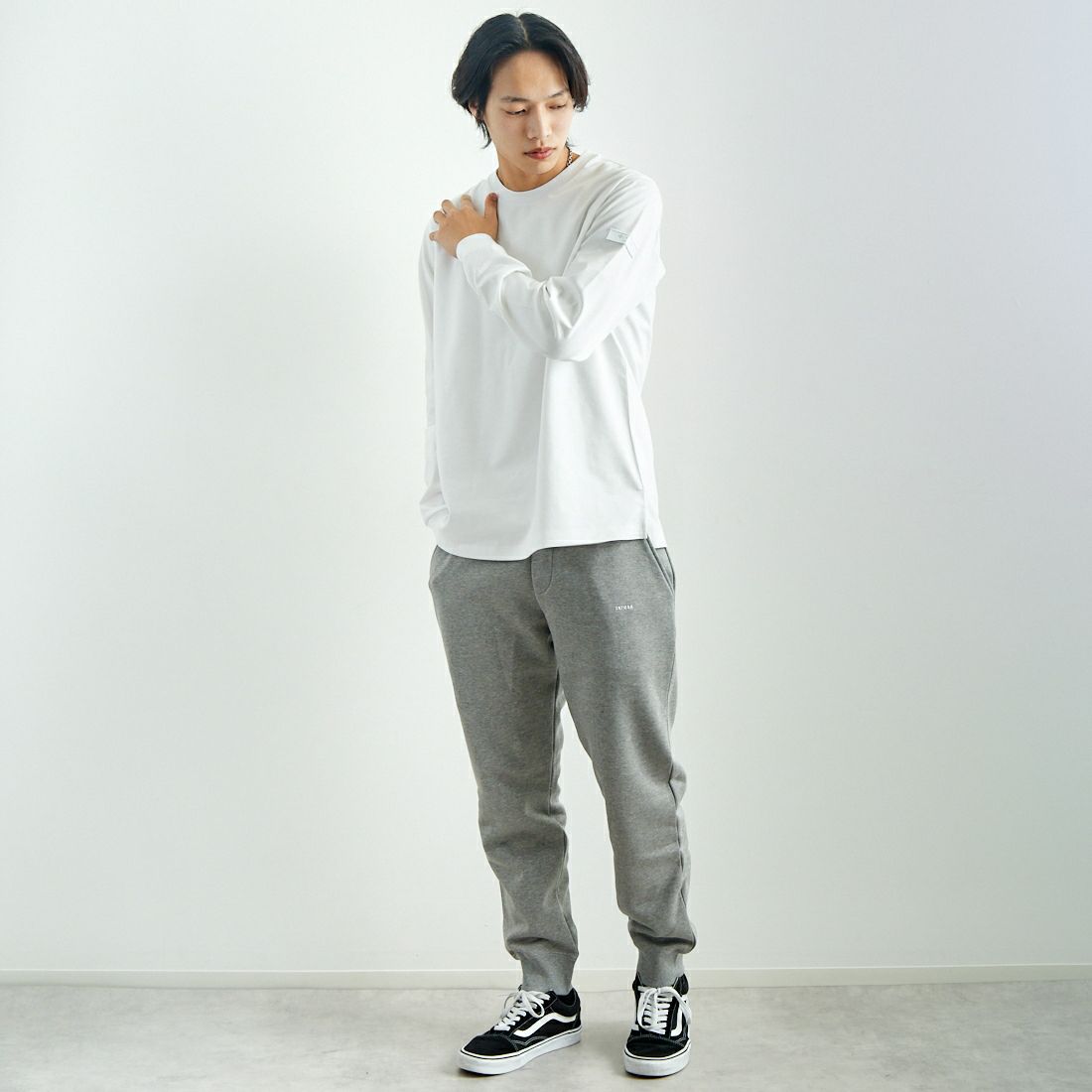 TATRAS [タトラス] FOLMIDO スウェットパンツ [MTAT25S5092-S] GRAY&&モデル身長：179cm 着用サイズ：3&&