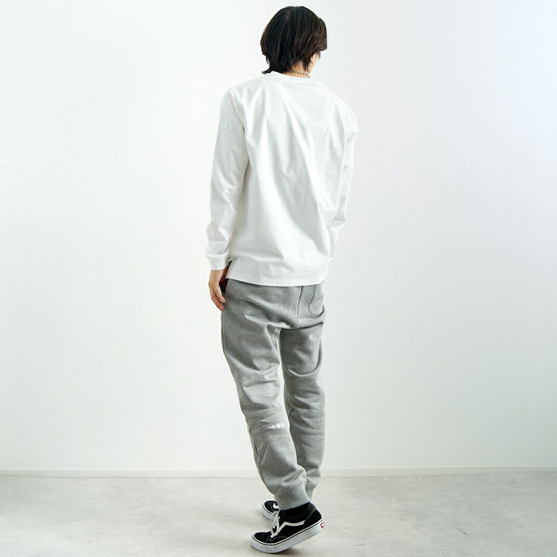 TATRAS [タトラス] FOLMIDO スウェットパンツ [MTAT25S5092-S] GRAY&&モデル身長：179cm 着用サイズ：3&&