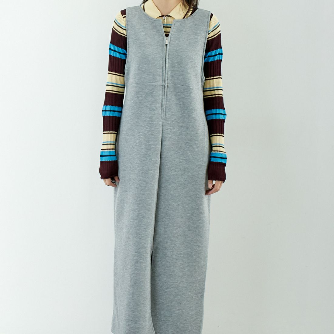 Maison de L'allure [メゾン ドゥ ラリュール] 2WAYダンボールニットジャンスカ [M24142019] 07 GRAY &&モデル身長：167cm 着用サイズ：F&&