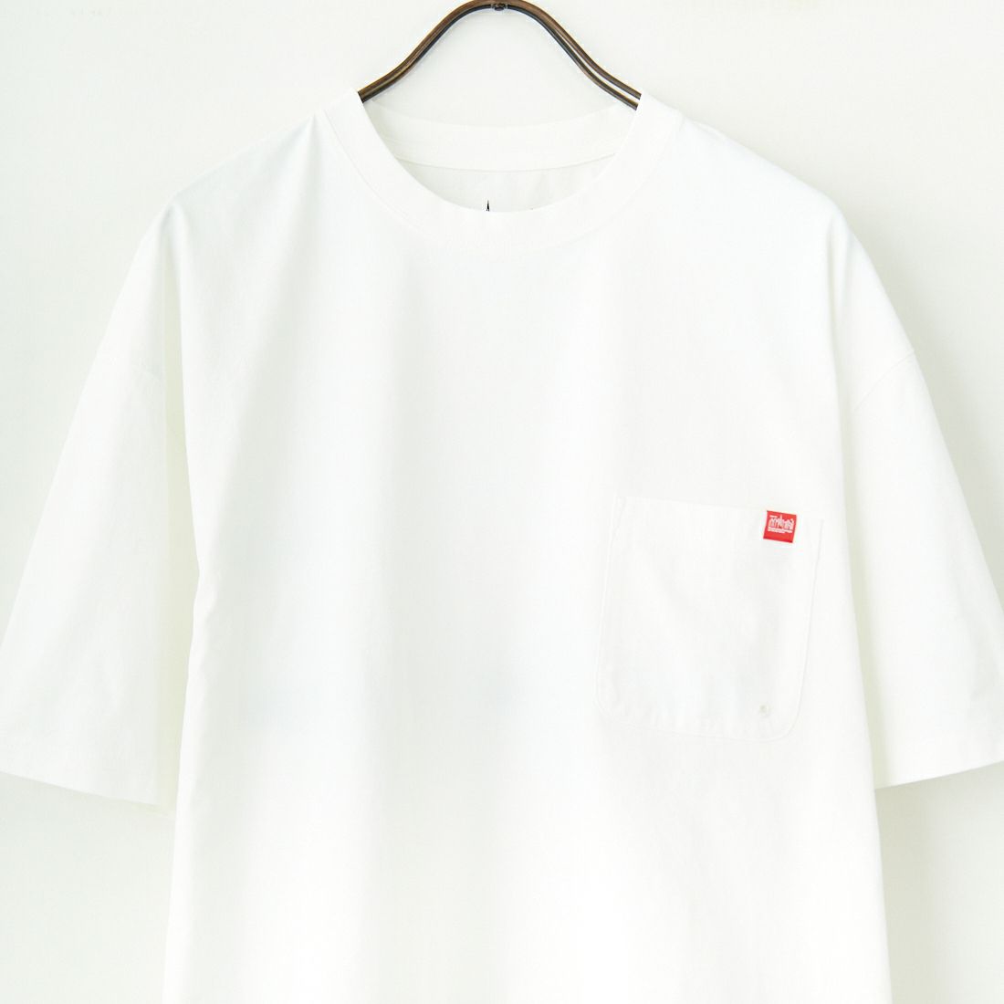 MANHATTAN PORTAGE [マンハッタンポーテージ] 別注 メッシュ切替 バックプリントTシャツ [25SSMP-IN65-JF] WHITE