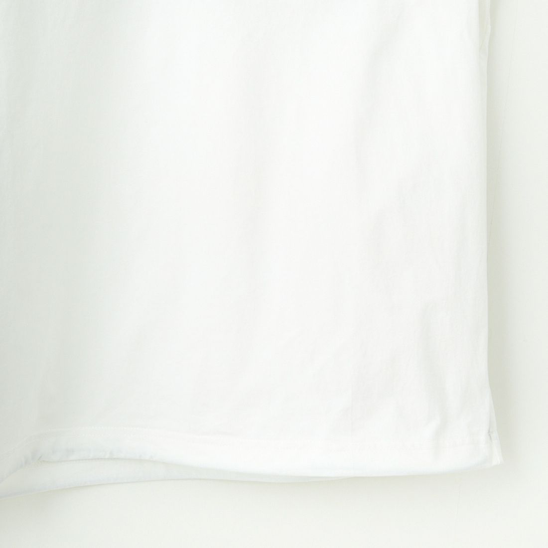 MANHATTAN PORTAGE [マンハッタンポーテージ] 別注 メッシュ切替 バックプリントTシャツ [25SSMP-IN65-JF] WHITE