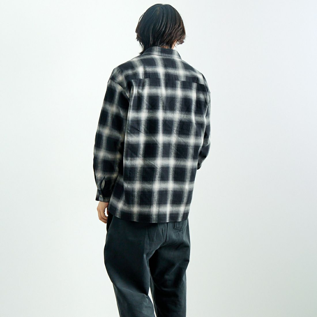 SLICK [スリック] オンブレチェック フランネルスリットシャツ [5155910] 700 BLACK &&モデル身長：179cm 着用サイズ：1&&