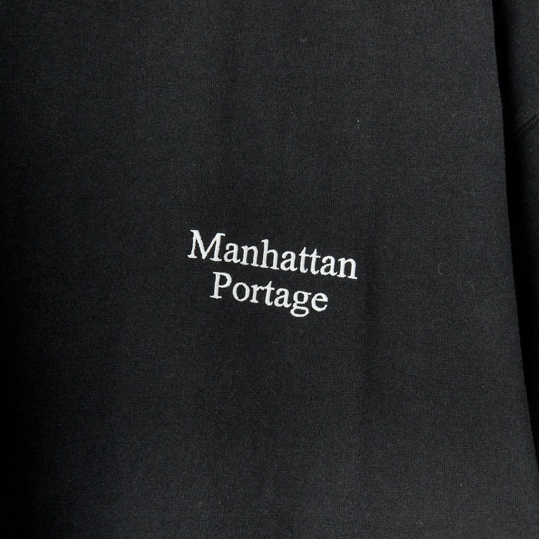 MANHATTAN PORTAGE [マンハッタンポーテージ] 別注 バックフォトプリントTシャツ [25SSMP-IN67-JF] BLACK