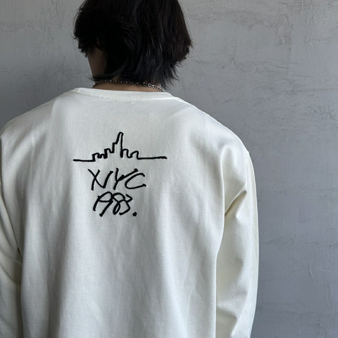 MANHATTAN PORTAGE [マンハッタンポーテージ] 別注 ピグメント染め 手書き風バックロゴ刺繍ロンT [25SSMP-IN64-JF] IVORY