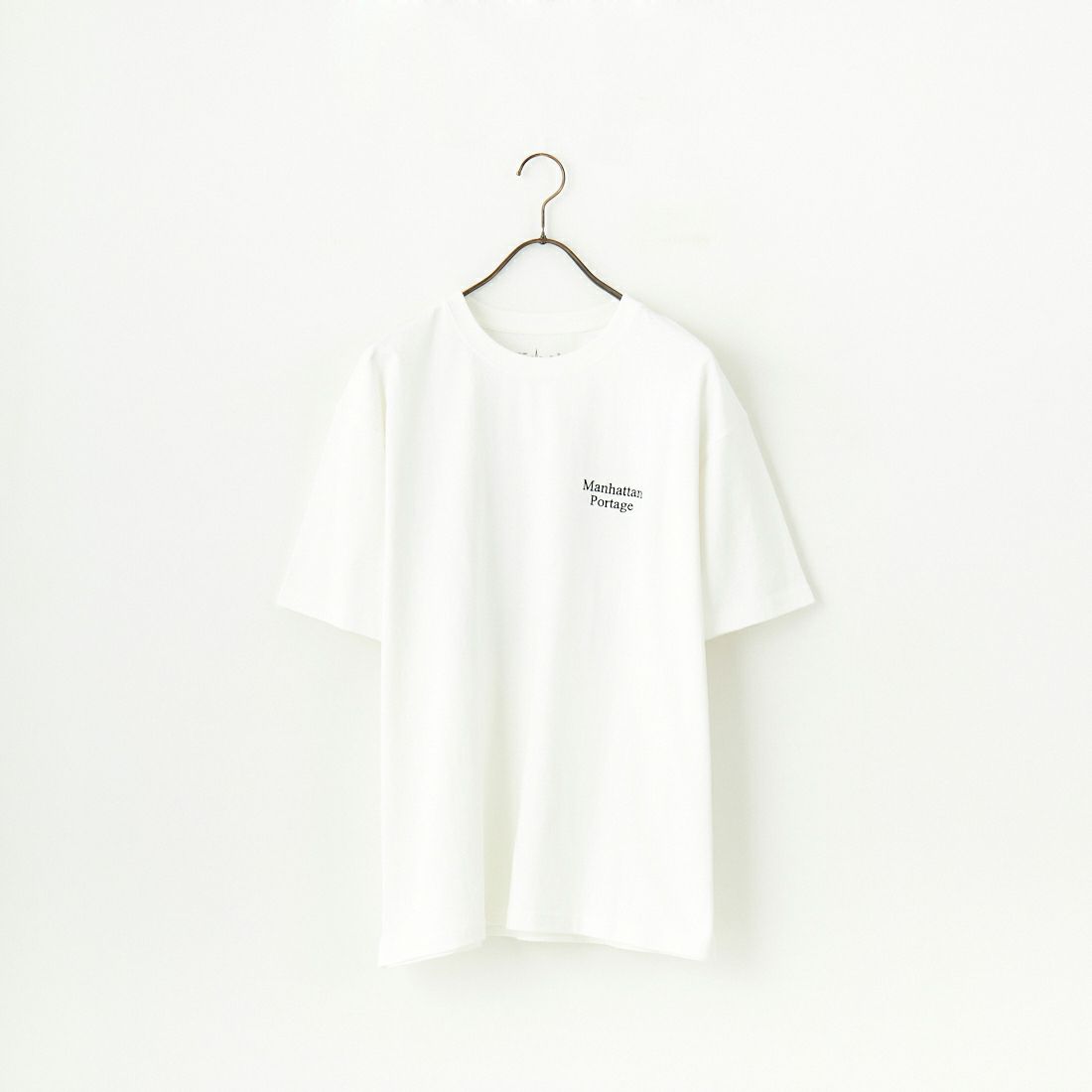 MANHATTAN PORTAGE [マンハッタンポーテージ] 別注 バックフォトプリントTシャツ [25SSMP-IN67-JF] WHITE