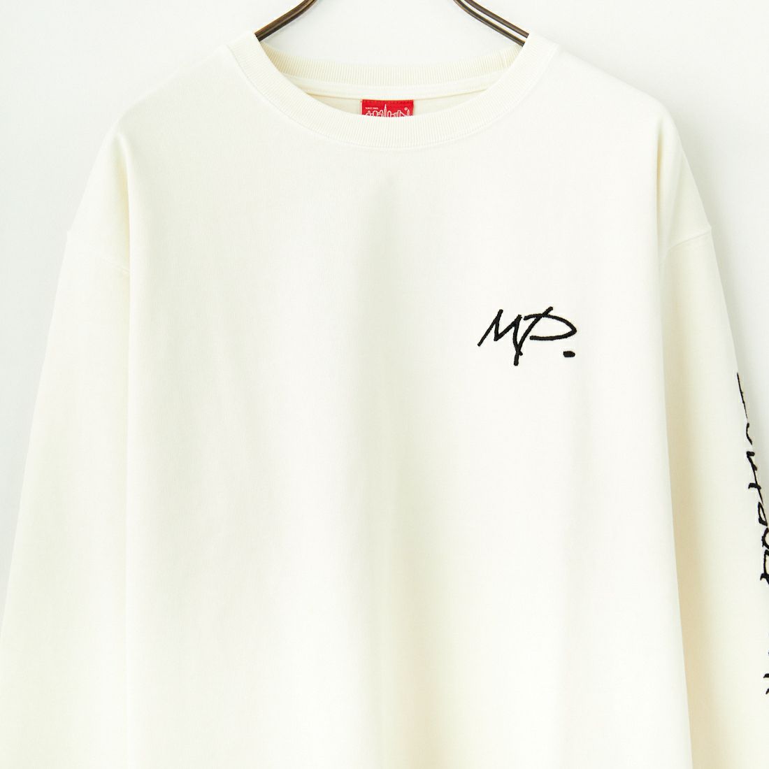 MANHATTAN PORTAGE [マンハッタンポーテージ] 別注 ピグメント染め 手書き風バックロゴ刺繍ロンT [25SSMP-IN64-JF] IVORY