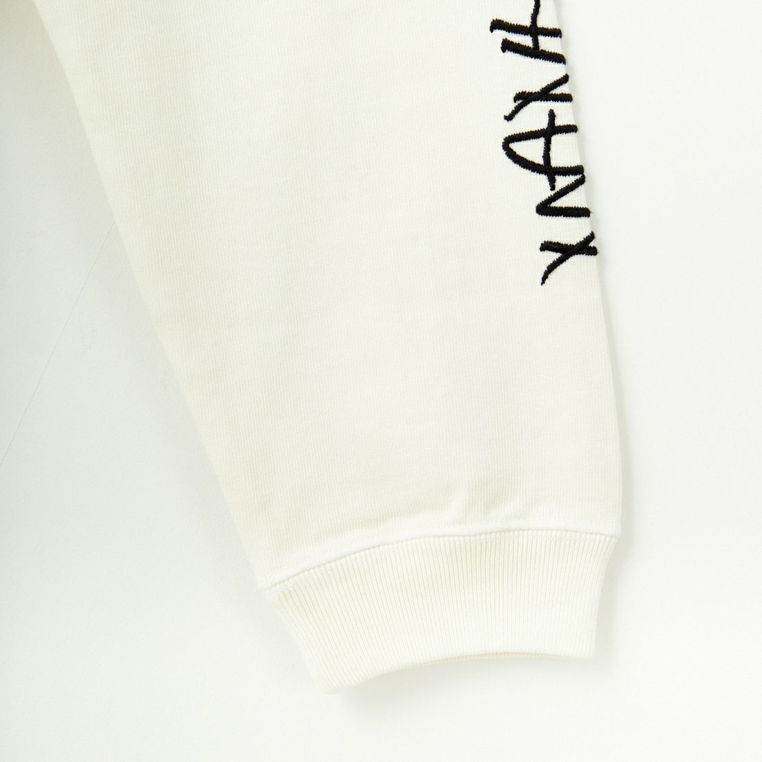 MANHATTAN PORTAGE [マンハッタンポーテージ] 別注 ピグメント染め 手書き風バックロゴ刺繍ロンT [25SSMP-IN64-JF] IVORY