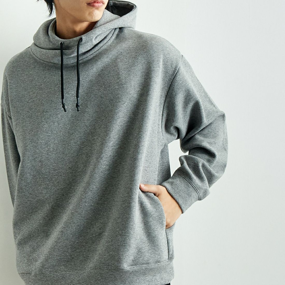 SLICK [スリック] ムートンジャージハイネックパーカー [5155930] 801 H.GRAY &&モデル身長：179cm 着用サイズ：2&&