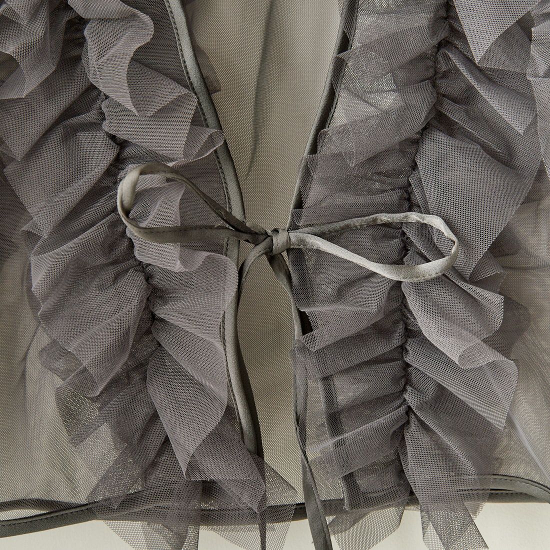 nenom [ネノム] 2WAY チュールフリルベスト [NE24122032] 08 CHARCOA