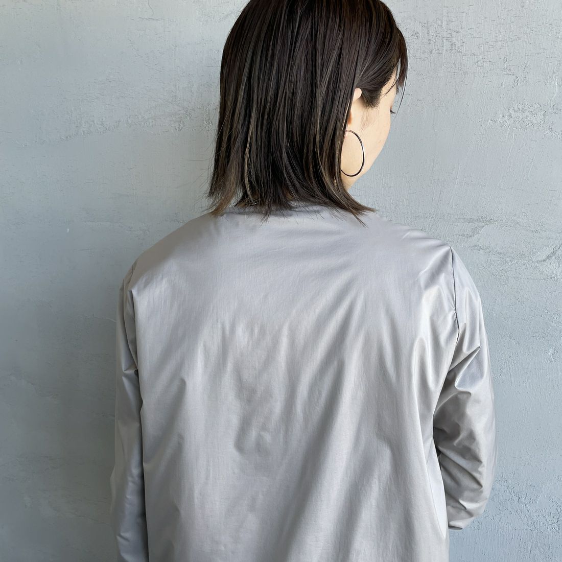 DANTON [ダントン] インサレーションノーカラージャケット [DT-A0632SNT] TAUPE &&モデル身長：158cm 着用サイズ：M&&