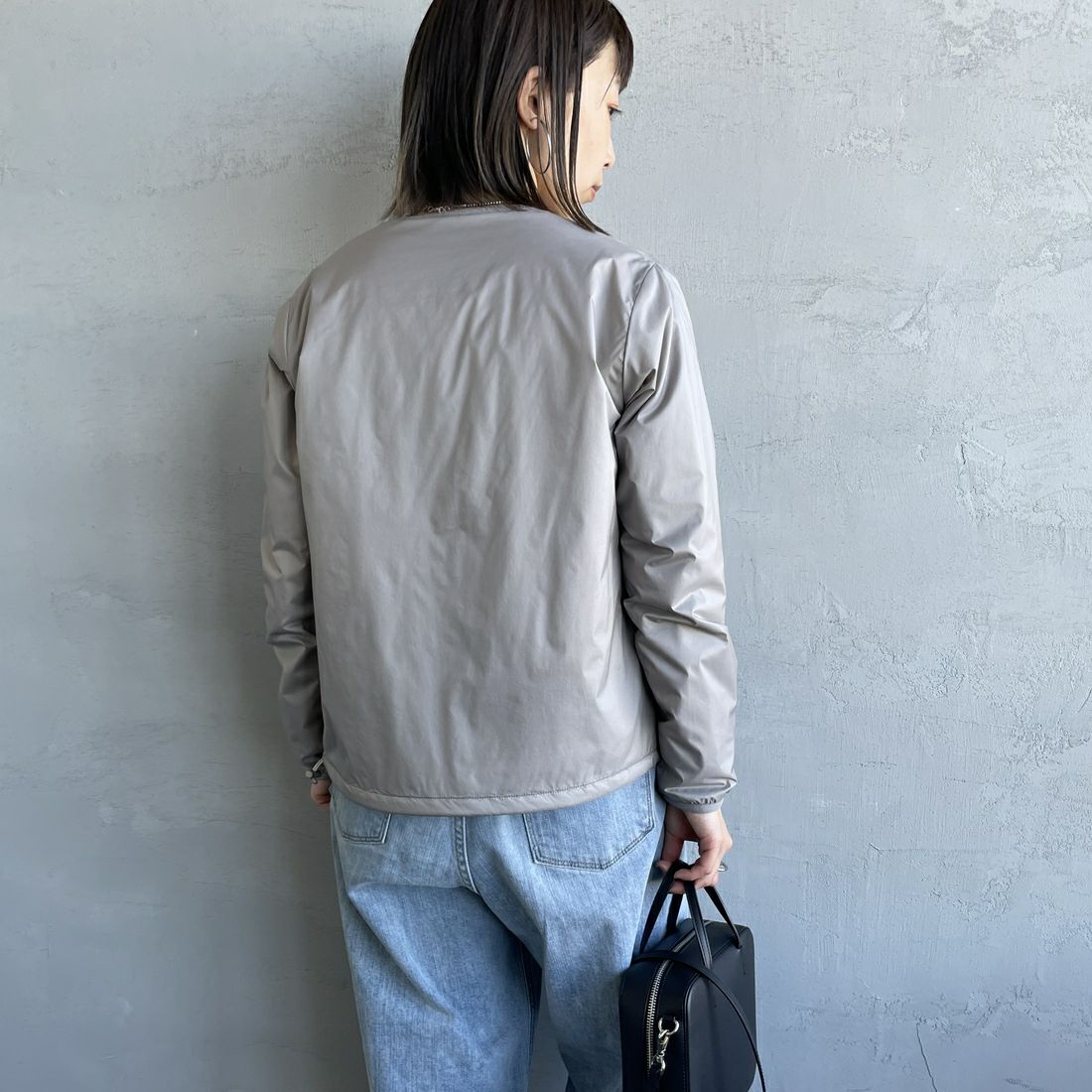 DANTON [ダントン] インサレーションノーカラージャケット [DT-A0632SNT] TAUPE &&モデル身長：158cm 着用サイズ：S&&