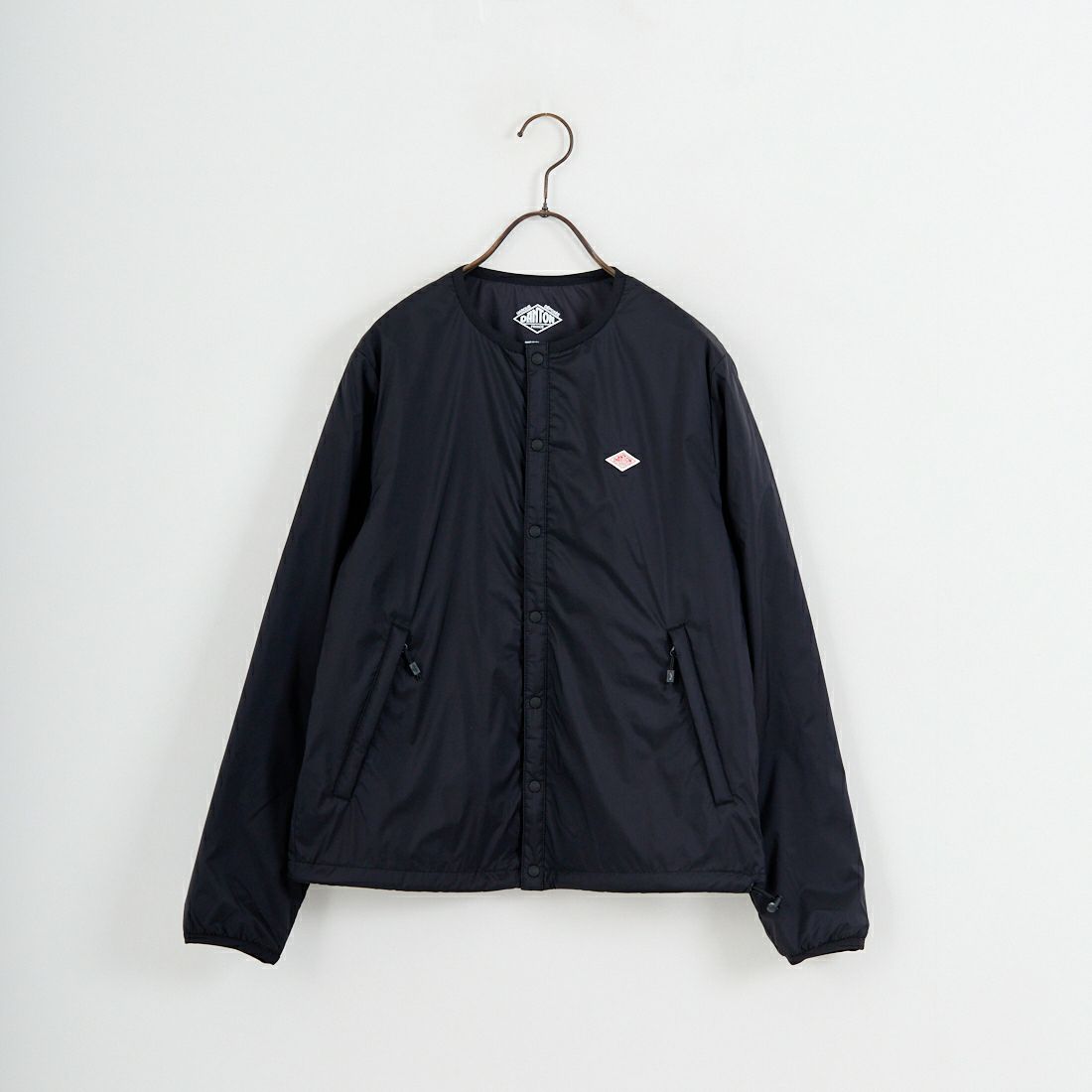 DANTON [ダントン] インサレーションノーカラージャケット [DT-A0632SNT] BLACK &&モデル身長：160cm 着用サイズ：M&&