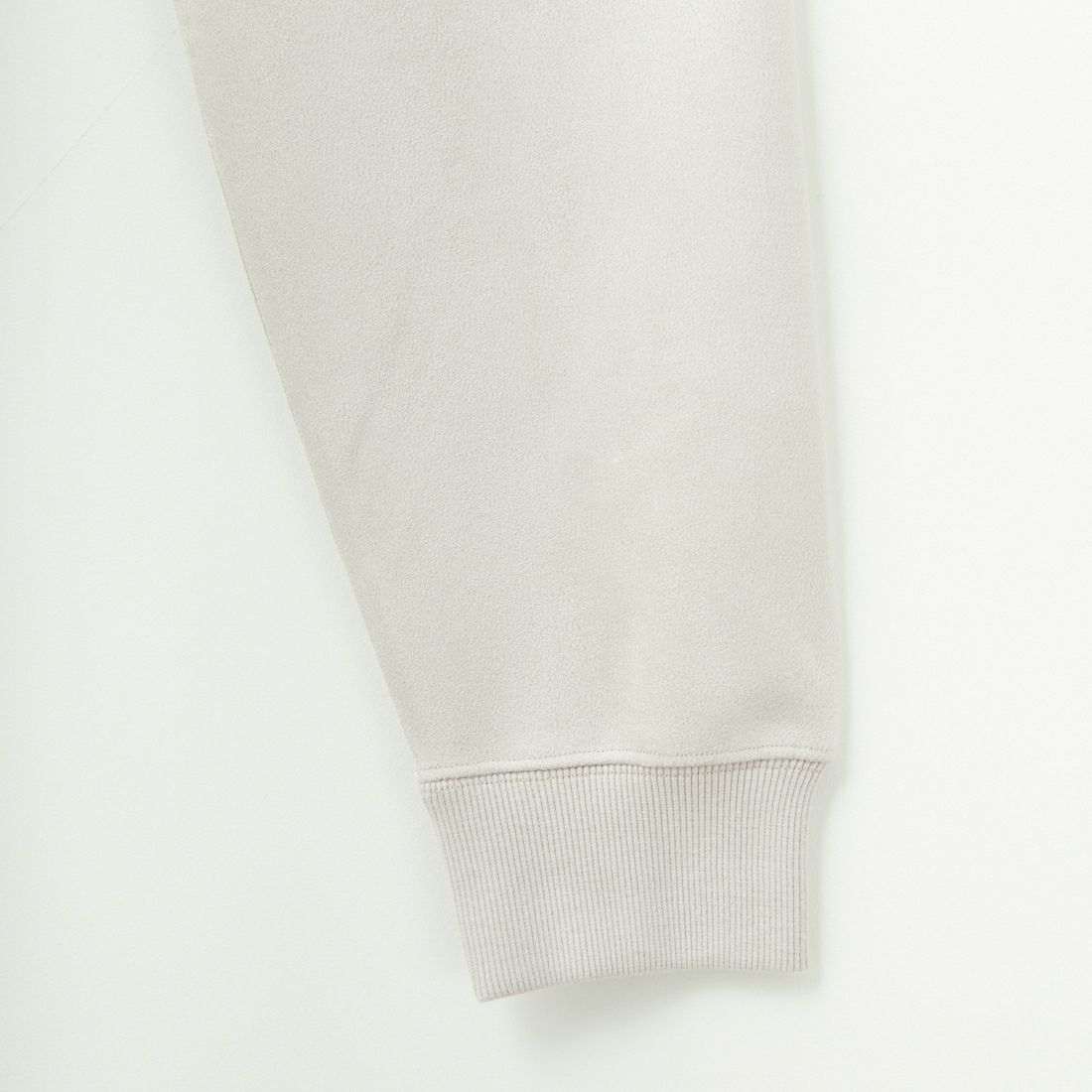 SLICK [スリック] ストレッチフェイクスエードパイピングプルオーバー [5155919] 520 GRY BE