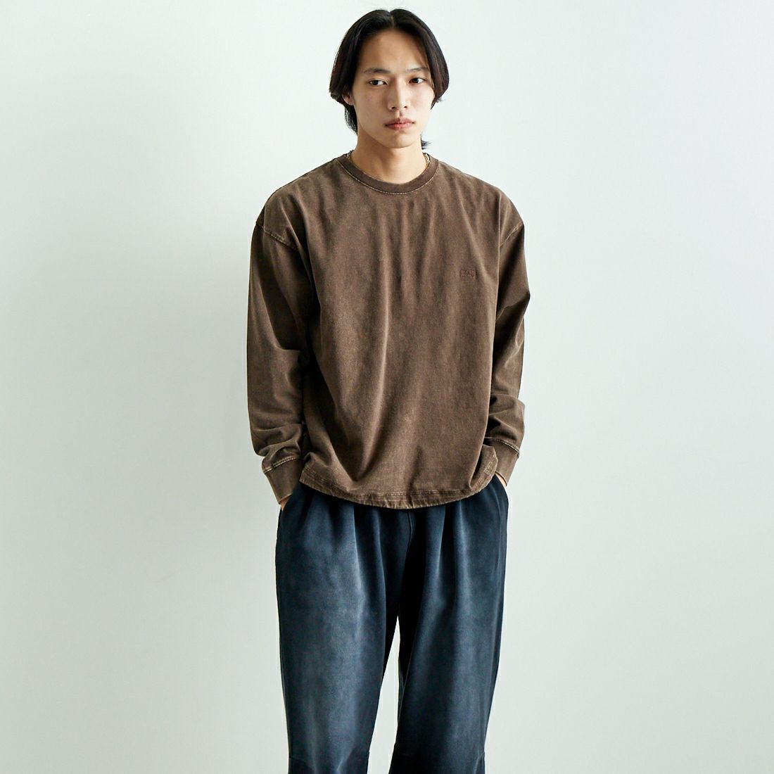 BROWN&&モデル身長：179cm 着用サイズ：M&&