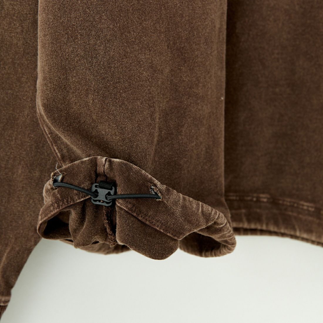 ONEITA [オニータ] ケミカル加工ドロストロングTシャツ [2521-412IN] BROWN &&モデル身長：179cm 着用サイズ：M&&